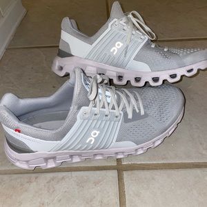 On Cloudswift Running shoes